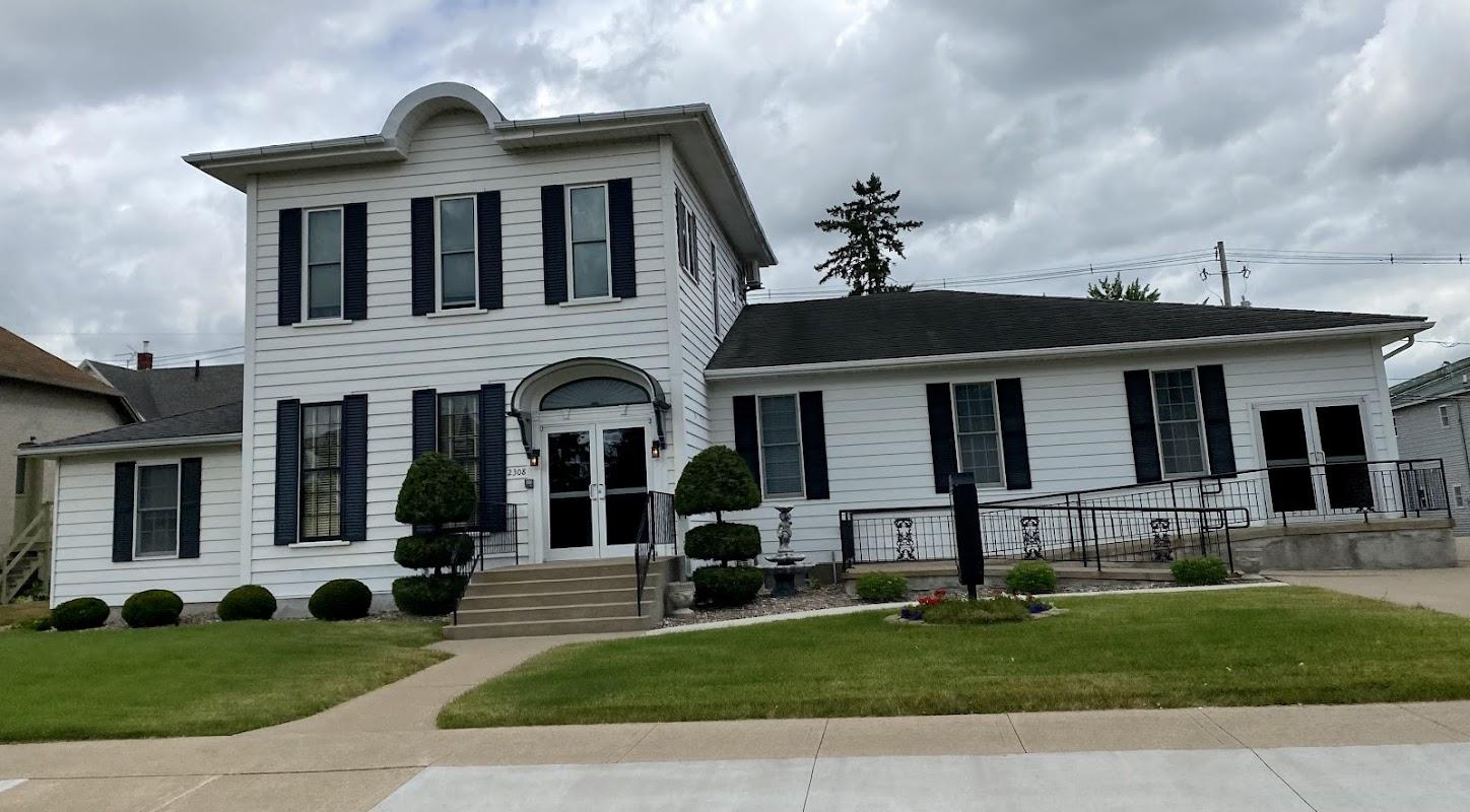 Pape Funeral Home in Clinton Iowa