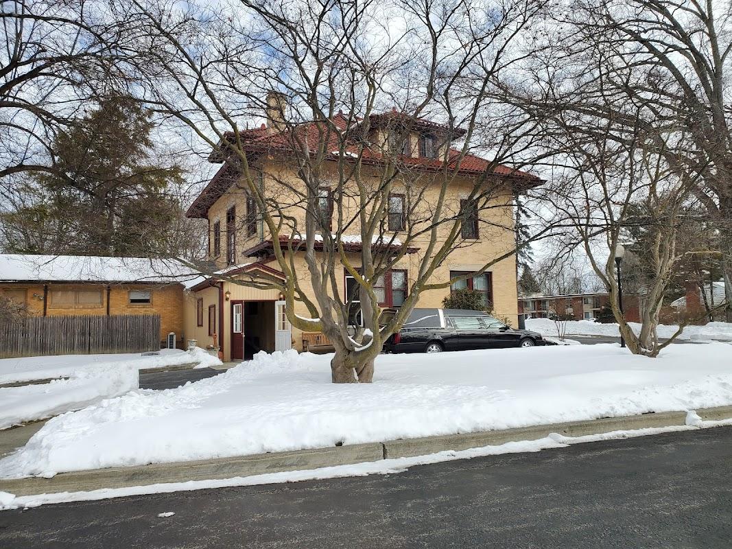 Parmele, Auchmoody & Schoonmaker Funeral Home in Poughkeepsie New York