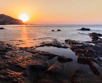 Paul E. Mayhew Funeral Home in Edwardsburg Michigan