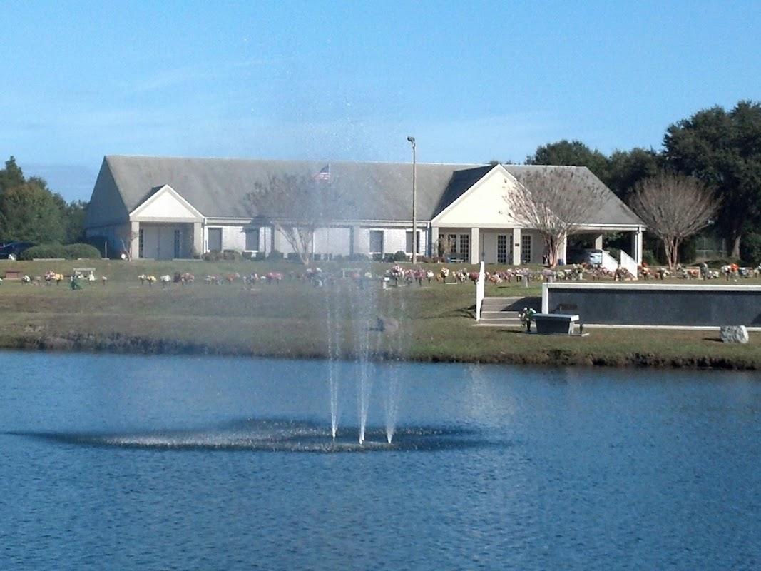 Pensacola Memorial Gardens & Funeral Home in Pensacola Florida