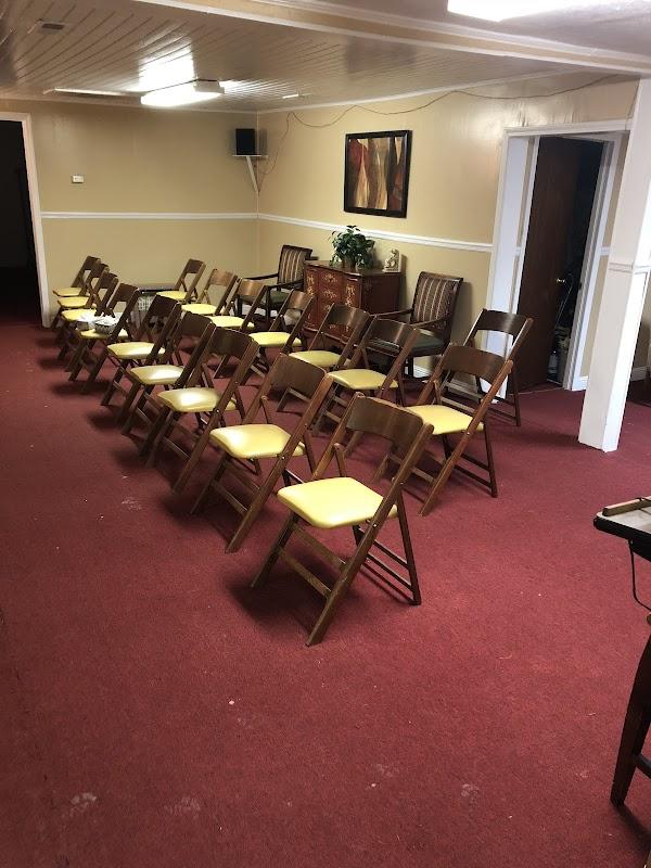 People's Funeral Directors building in Pamplico, South Carolina