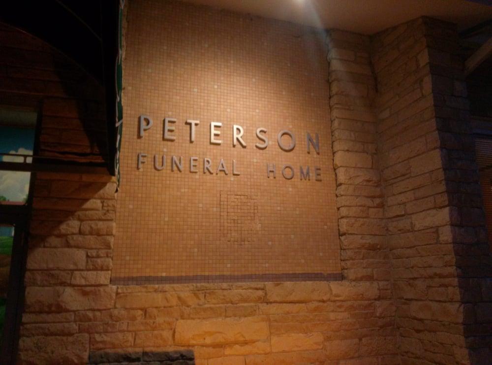 Peterson Funeral Home in Carlisle Iowa