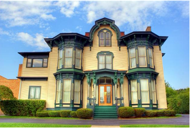 Peterson-Patch Funeral Home building in Waukegan, Illinois