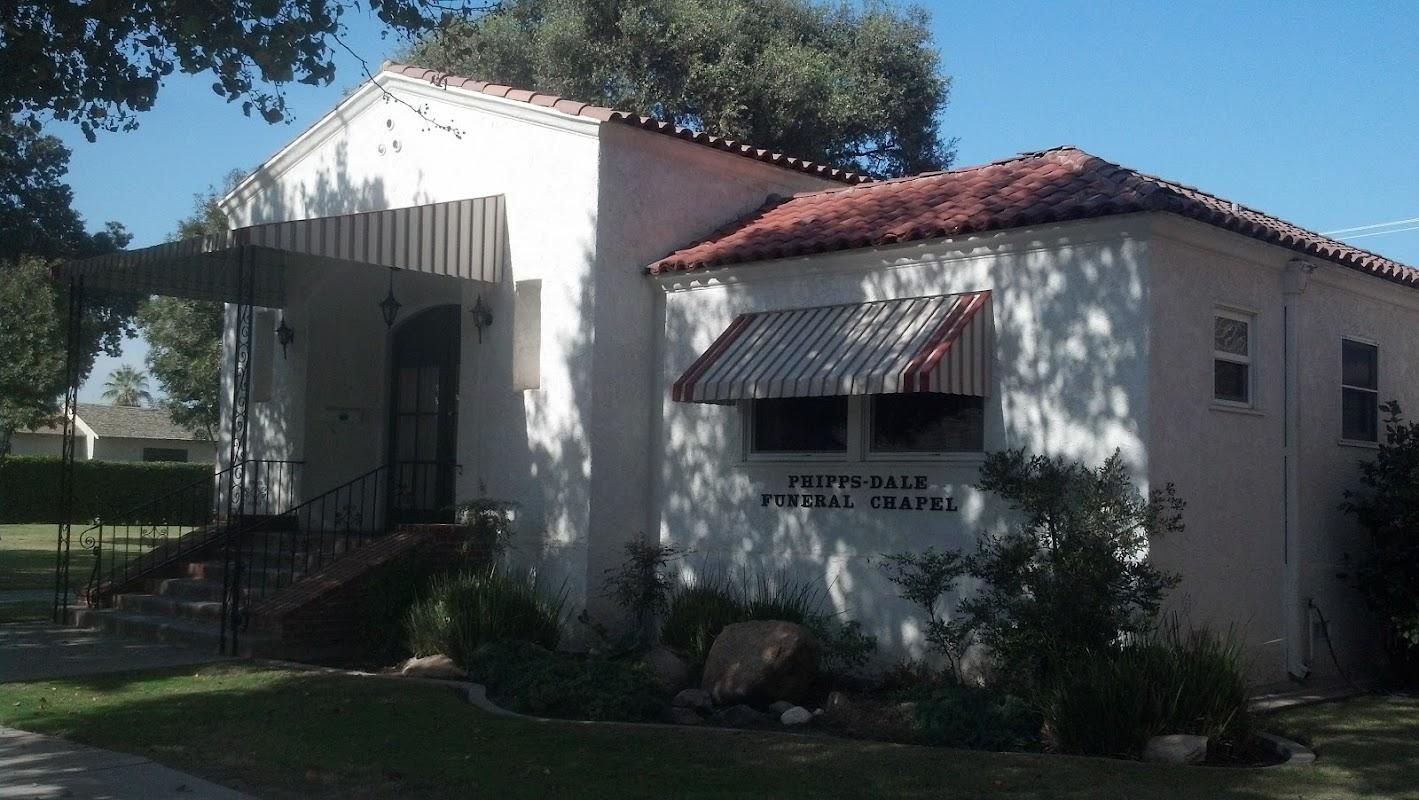 Phipps Dale Funeral Chapel building in Lemoore, California