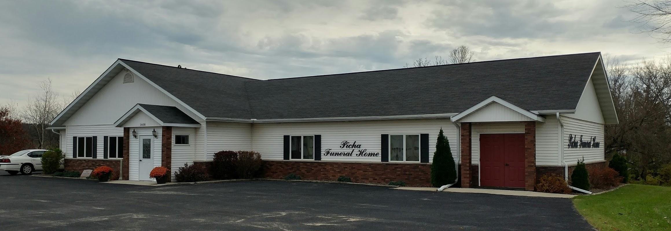 Picha Funeral Home in Elroy Wisconsin