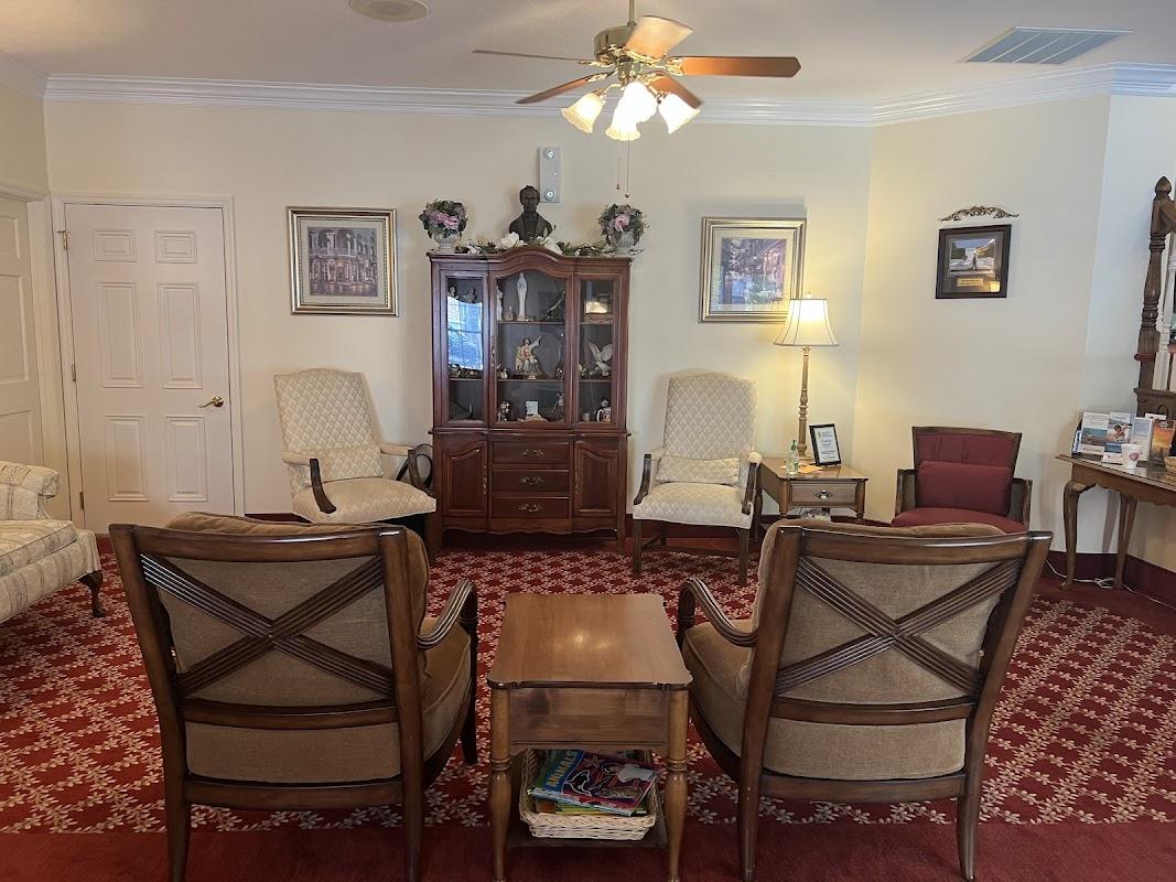 Plummer Funeral Home building in Litchfield, Illinois