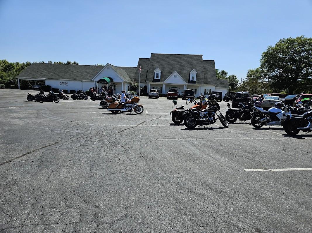 Ponders Funeral Home in Calhoun Georgia