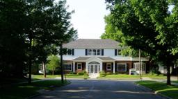 Pray Funeral Home building in Charlotte, Michigan