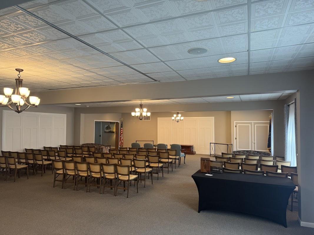 Queen-Lee Funeral Home in Shoals Indiana