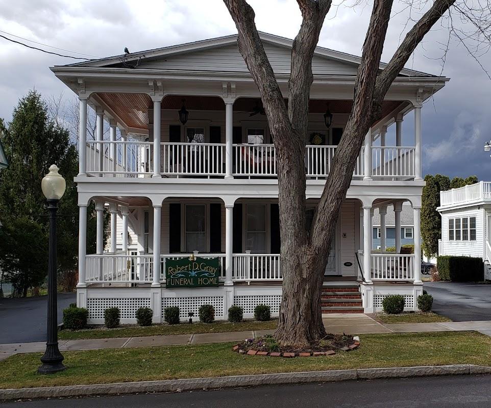 Robert D Gray Funeral Home in Skaneateles New York