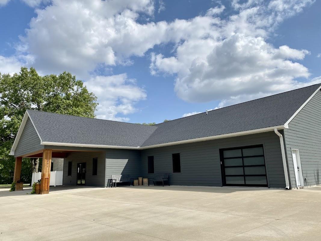 Robertson-Jay Funeral Home in Ottumwa Iowa