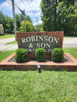 Robinson & Son Funeral Home in Greenwood South Carolina