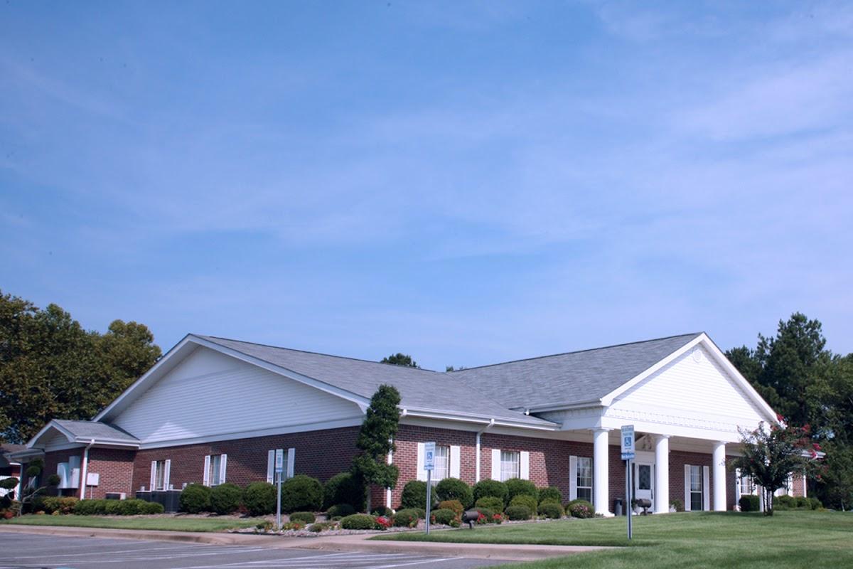 Roller-McNutt Funeral Home in Clinton Arkansas