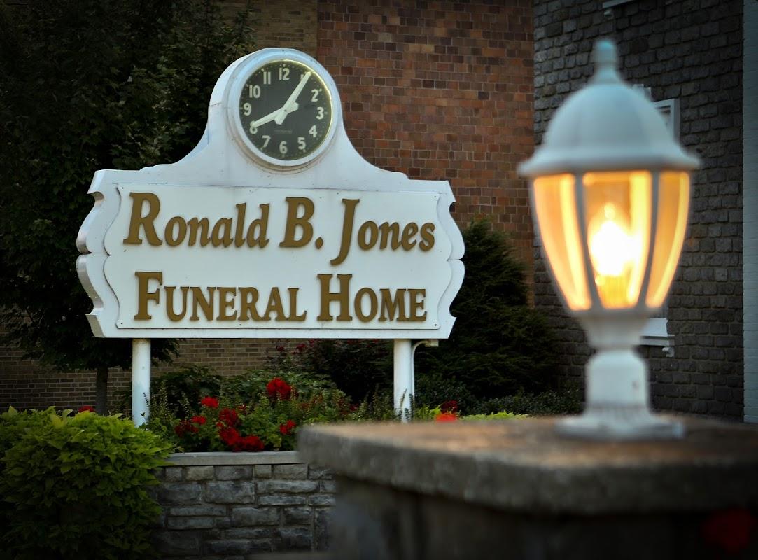Ronald B Jones Funeral Home in Ludlow Kentucky
