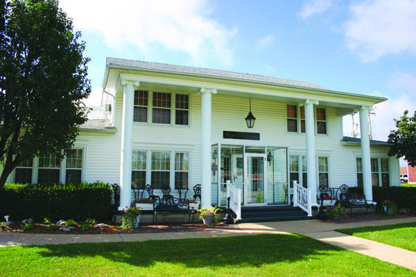 Russell Colonial Funeral Home in Saint Clair Missouri