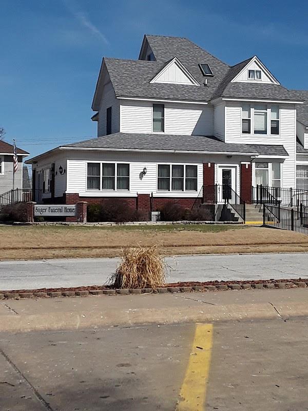 Sager Funeral Home building in Beardstown, Illinois