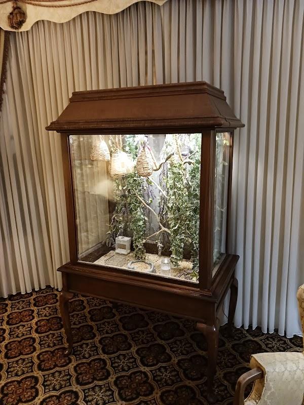 Schepner-McDermott Funeral Home building in Crafton, Pennsylvania