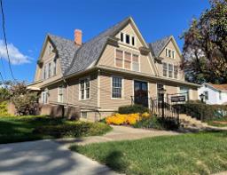 Schlabach Funeral Home in Shreve Ohio