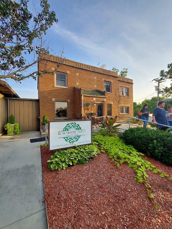 Schoene-Ruschmeier Funeral Home in Milan Missouri