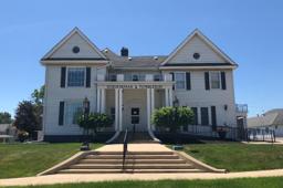 SchuenemanTumbleson Funeral Home building in Kewanee, Illinois