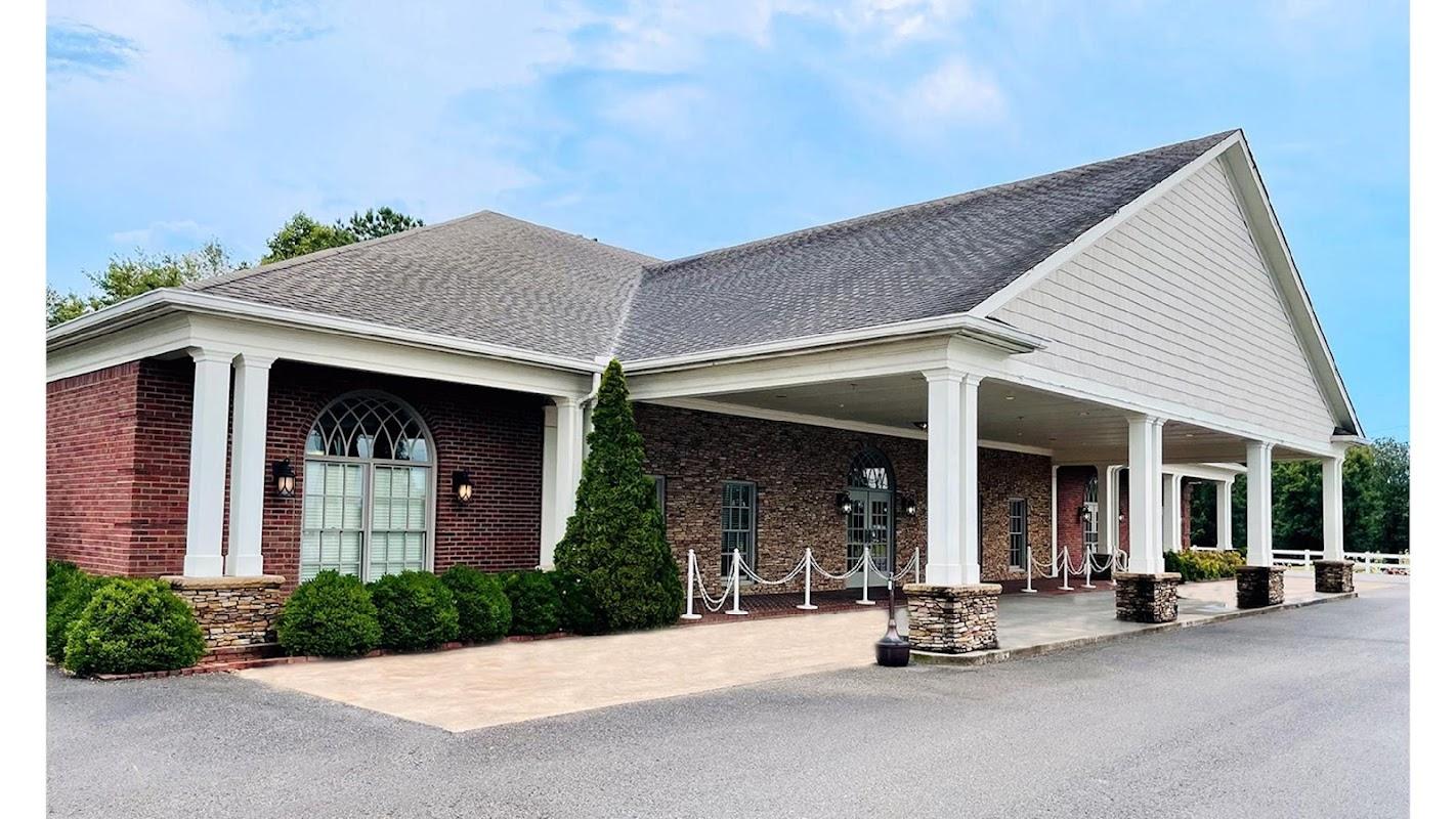 Shackelford Funeral Directors of Wayne County in Collinwood Tennessee