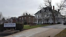 Shannon Funeral Service building in Shelbyville, Kentucky