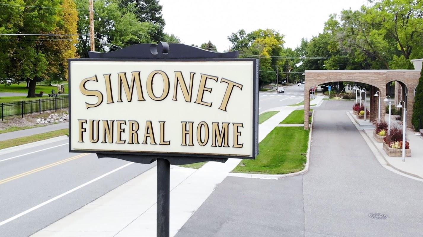Simonet Funeral Home in Stillwater Minnesota