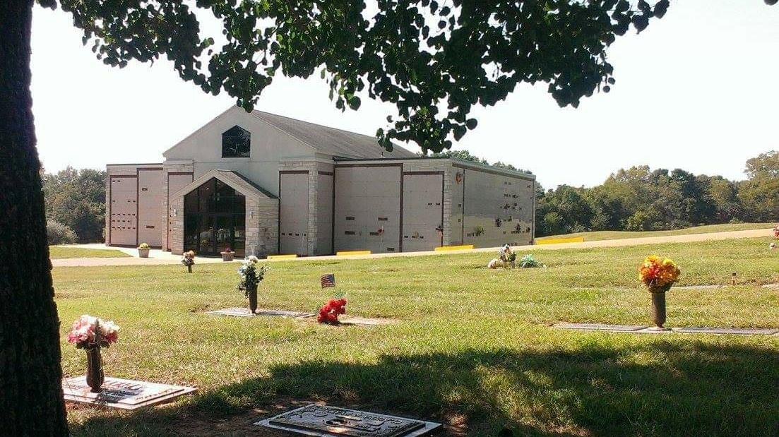 St Francois Memorial Park & Funeral Home building in Bonne Terre, Missouri