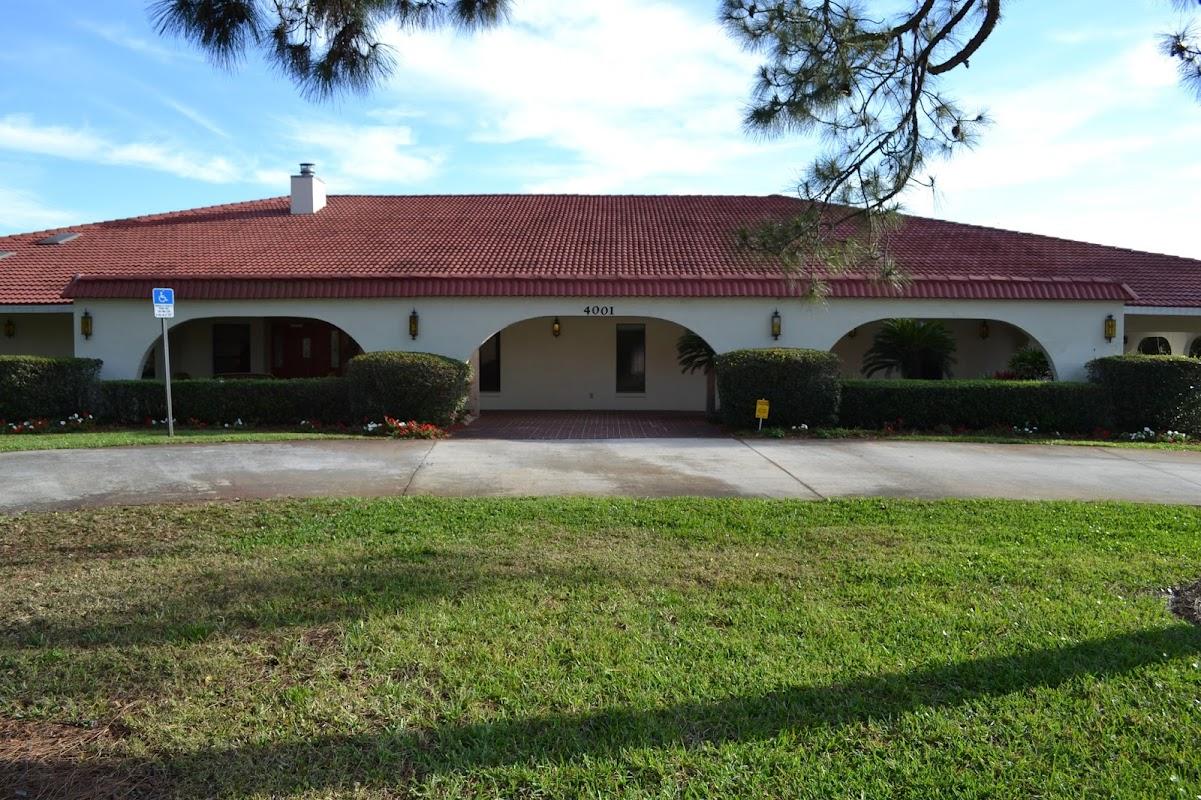 Stephenson-Nelson Funeral Home building in Avon Park, Florida
