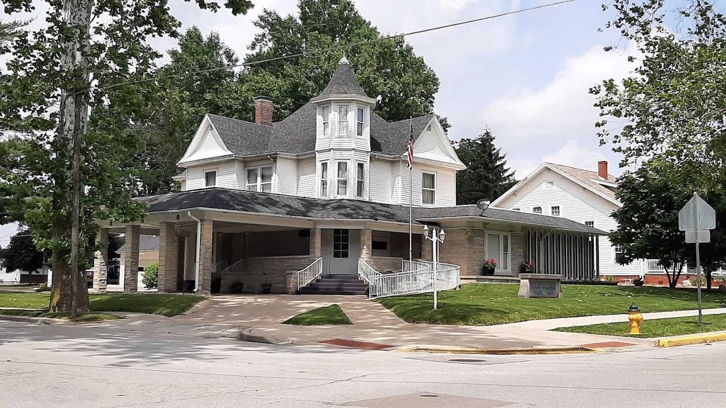 Stewart & Carroll Funeral Home building in Paris, Illinois
