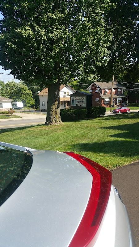 Stewart-Kyle Funeral Home in Hubbard Ohio