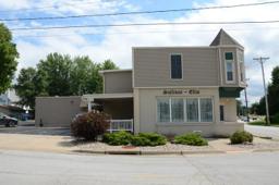 Sullivan-Ellis Mortuary in East Moline Illinois