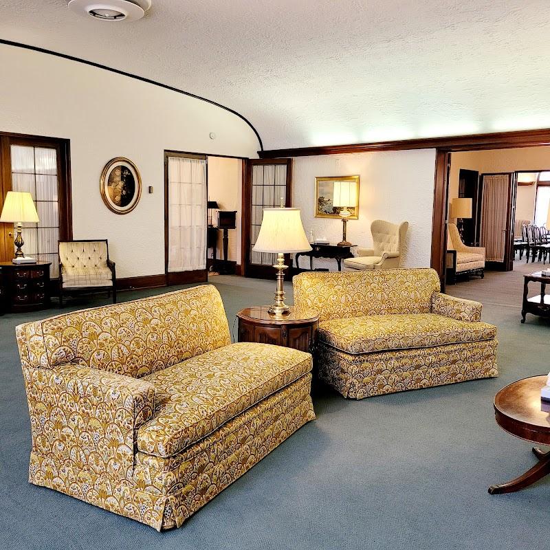 Suminski-Weiss Funeral Home in Milwaukee Wisconsin