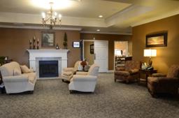 Summer Kirby & Sanders Funeral Home building in Russellville, Kentucky