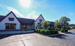 Sunset Funeral Home & Cremation Center - Champaign-Urbana Chapel building in Champaign, Illinois