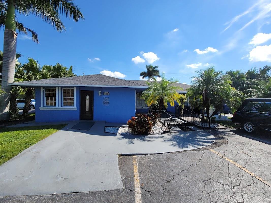 Taylor Smith West Funeral Home in Belle Glade Florida