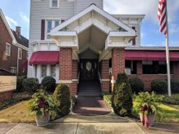 Tracy Brammer-Monroe Funeral Home in Ironton Ohio