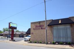 Travis Funeral Home in Riverdale Illinois