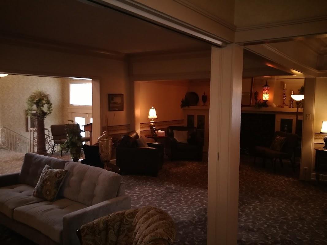 Union Funeral Service building in West Frankfort, Illinois