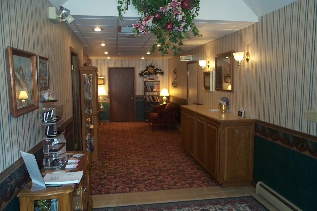 Vigen Memorial Home - Kahoka in Kahoka Missouri