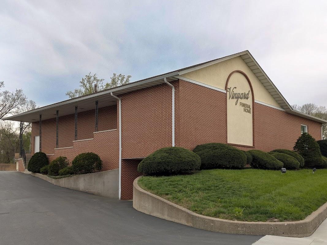 Vinyard Funeral Home in Festus Missouri