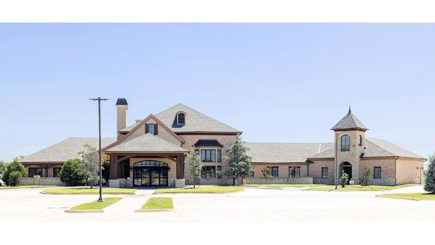 Vondel L. Smith & Son Mortuary at South Lakes in Oklahoma City Oklahoma