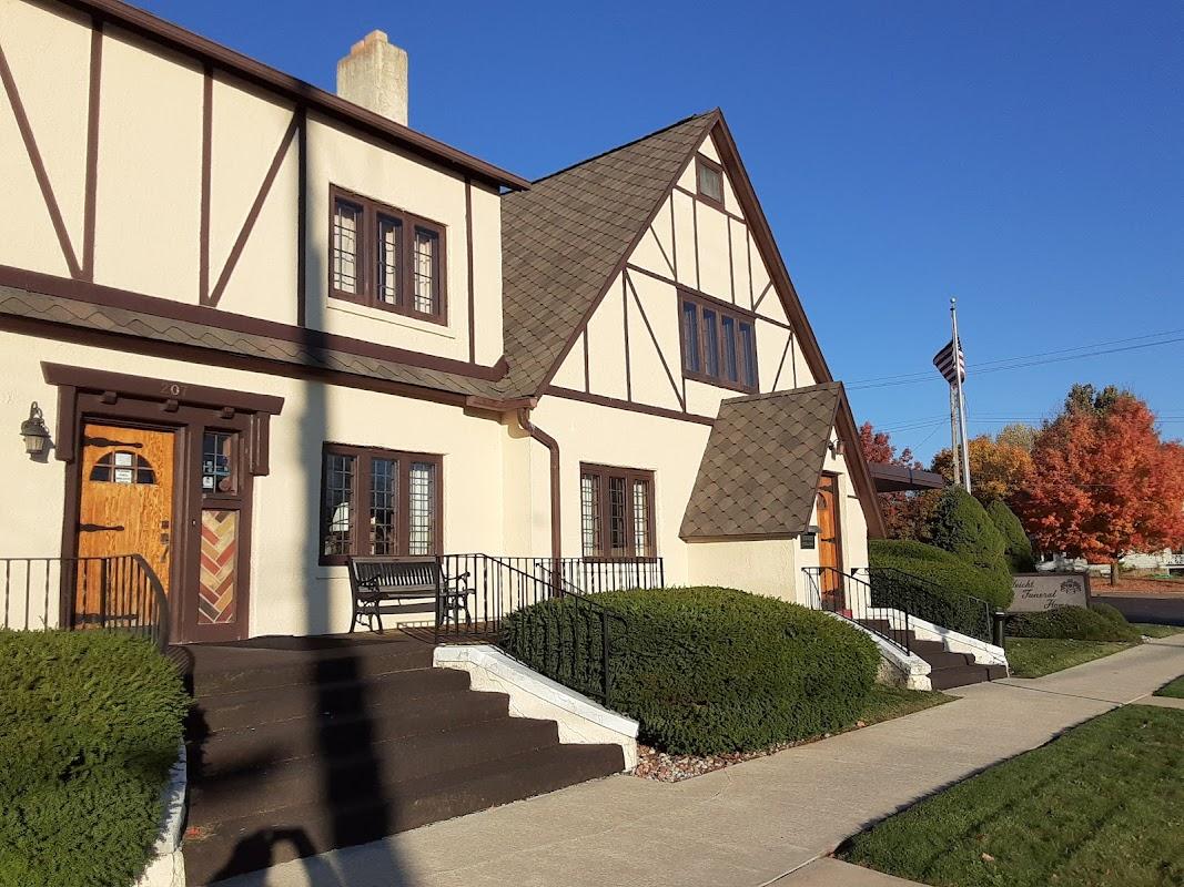 Weicht Funeral Home in Angola Indiana