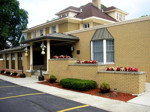Wm R Chase & Son Funeral Home in Port Dickinson New York